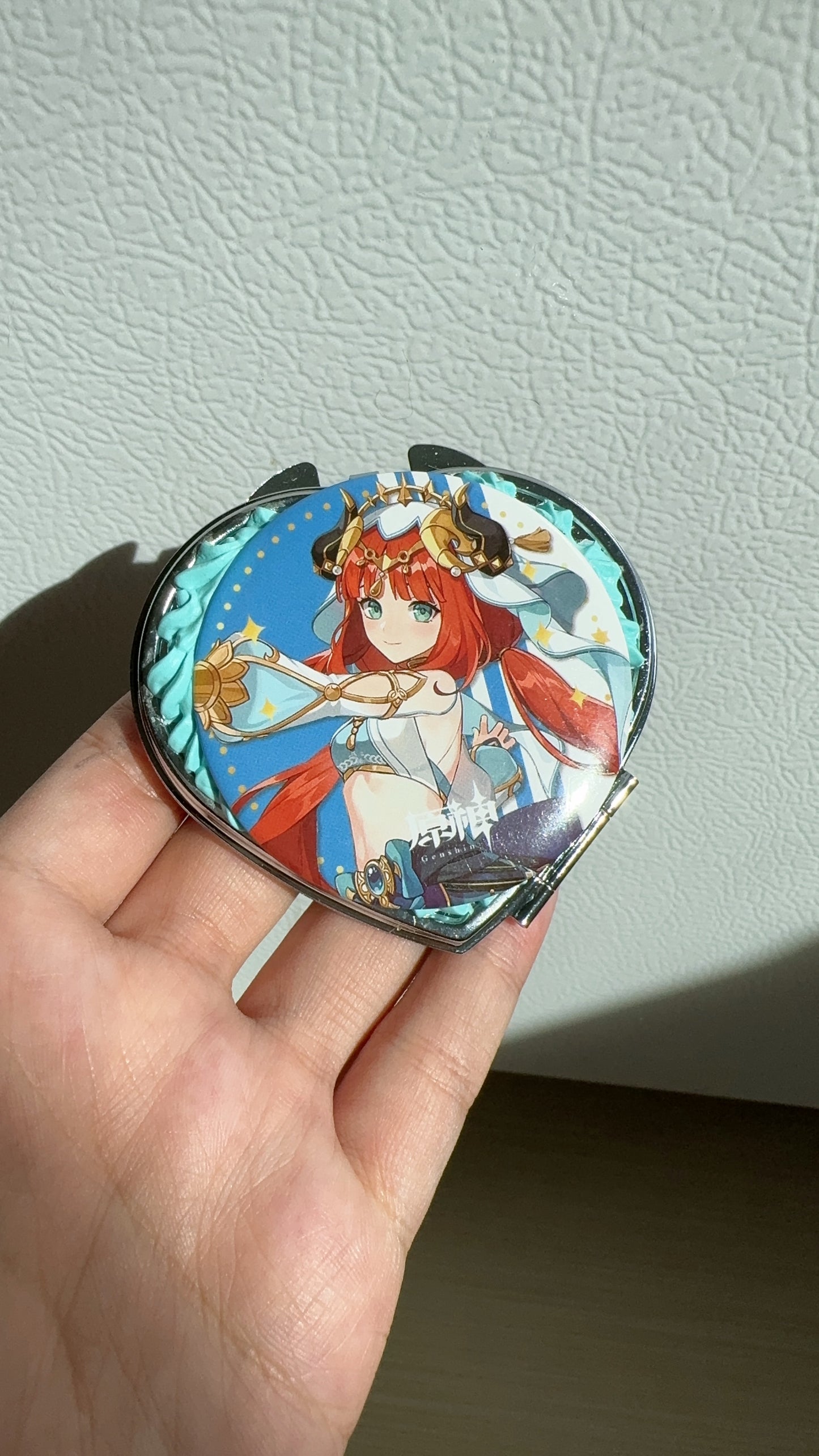 Nilou Compact Mirror